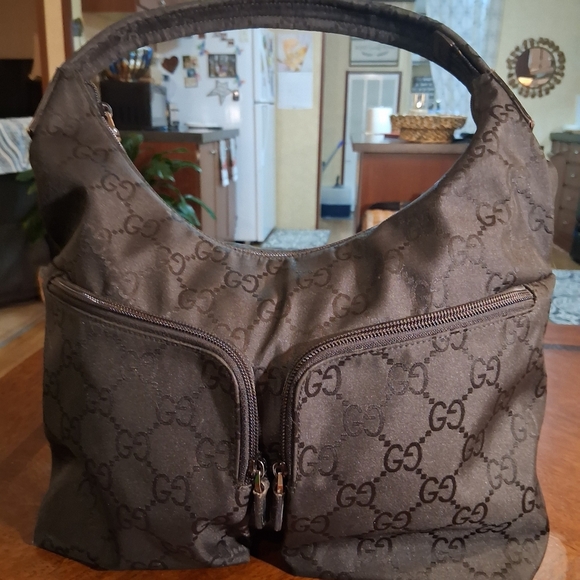 Gucci Brown Monogram Shoulder Bag - Picture 2 of 15